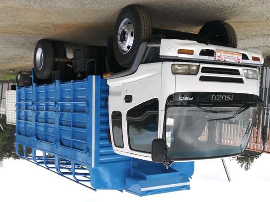 Isuzu FSR Lorry image 7