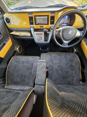 Suzuki hustler image 9