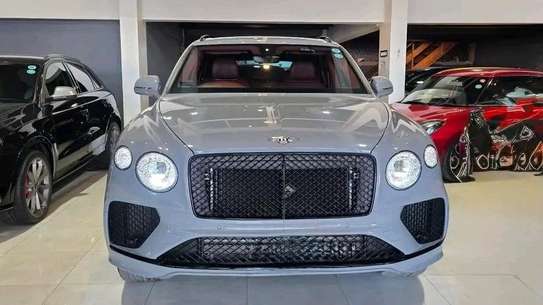 BENTLEY BENTAYGA 2024 image 12