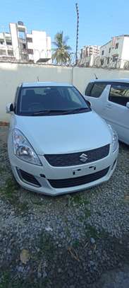 Suzuki swift white 2017 image 6