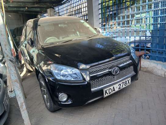 Toyota Rav4 Black image 2