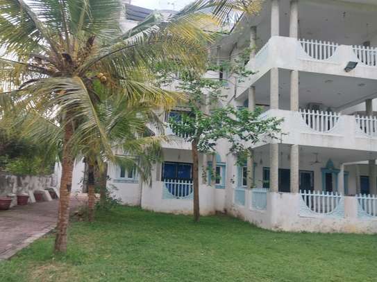 Serviced 4 Bed Apartment with En Suite at Nyali image 7