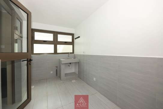 3 Bed Apartment with En Suite at Muthangari Road image 3