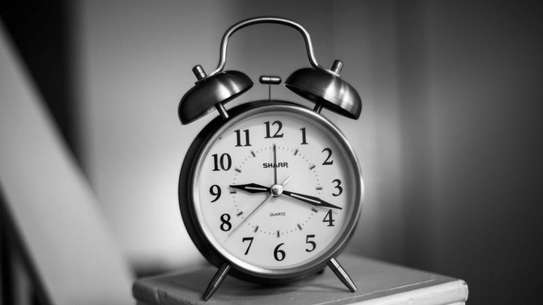 Old Fashioned Alarm Clock – Twin Bell Alarm Clock image 1