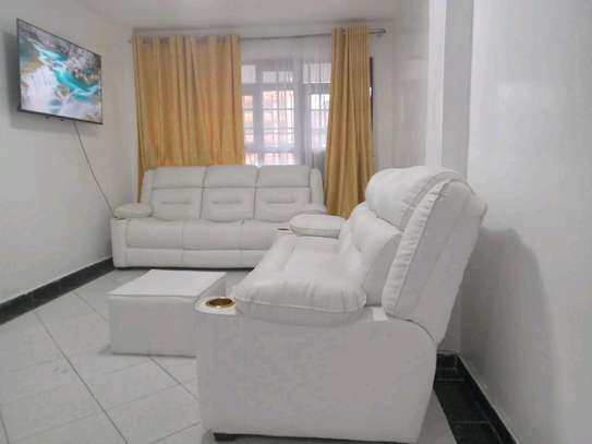 2 Bedroom Airbnb image 1