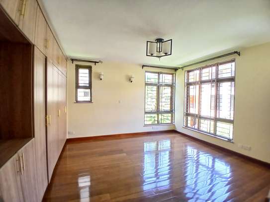 5 Bed Townhouse with En Suite at Lavington image 5