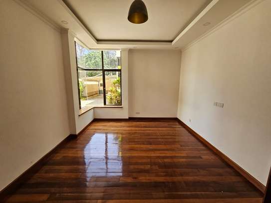 5 Bed Townhouse with En Suite in Lavington image 19
