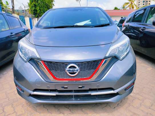 Nissan note grey 2017 Digs image 1