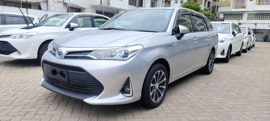 Toyota corolla Fielder Hybrid Silver 2018 image 3