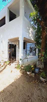 4 Bed House in Malindi image 9