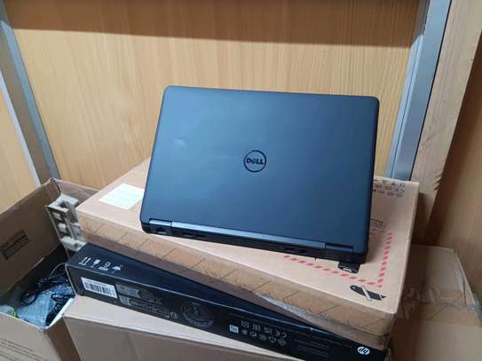 Dell e7250 Intel i5 8gb 256ssd image 1