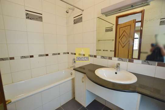 3 Bed Apartment in Brookside image 3