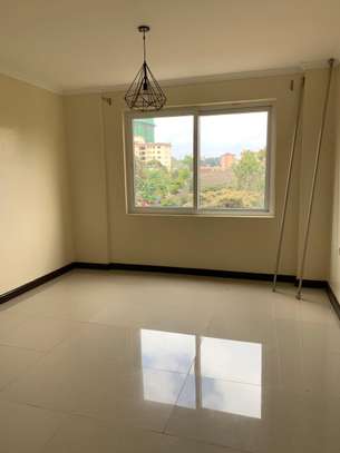3 bedroom apartment all ensuite kilimani with Dsq image 9