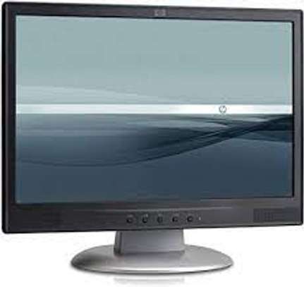 17 inch hp wide image 1