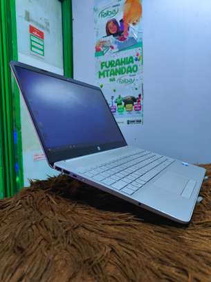 HP notebook 250 G8 Core i5 image 2