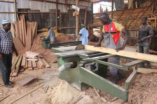 Looking for a skilled carpenter in Nairobi? Call for an Estimate. image 2