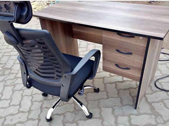 Executive and durable office desks and chair image 4