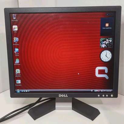 17” inch Dell square HD LCD Monitor @ KSH 5,000 image 5