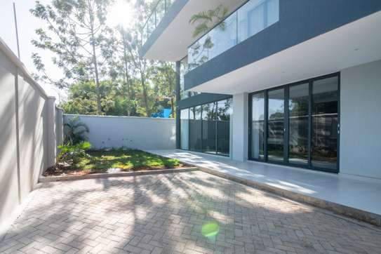 5 Bed Villa with En Suite at Jacaranda Avenue image 20