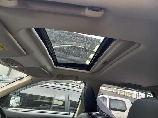 MITSUBISH OUTLANDER WITH SUNROOF. image 8
