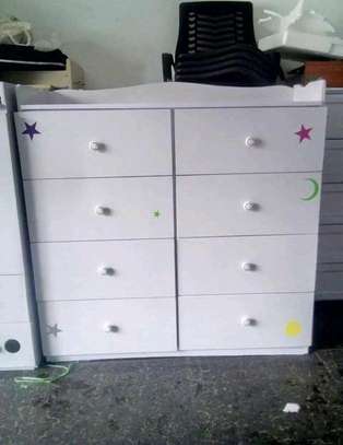 Chest of drawers image 1