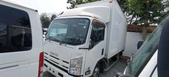 ISUZU ELF COVER BODY 4 TONNES image 7