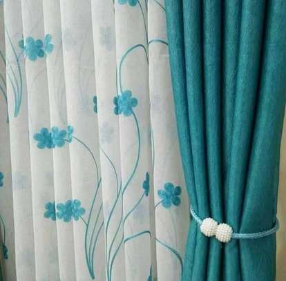 Curtains and blinds image 3