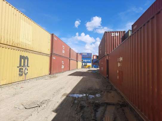40ft Container image 1