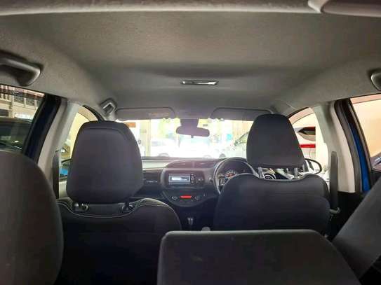Toyota vitz  blue image 9
