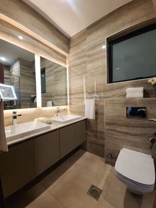 2 Bed Apartment with En Suite in Riverside image 16