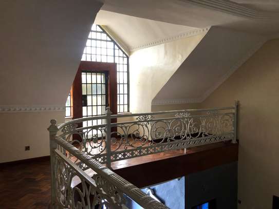4 Bed House with En Suite at Karen image 6