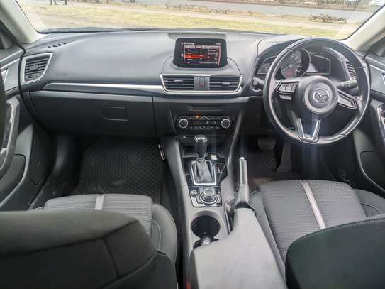 2017 Mazda Axela. 1490cc petrol image 5