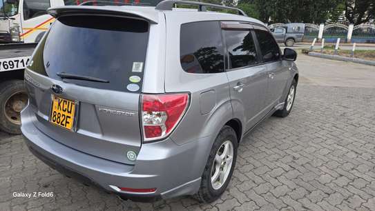 Subaru Forester KCU image 2