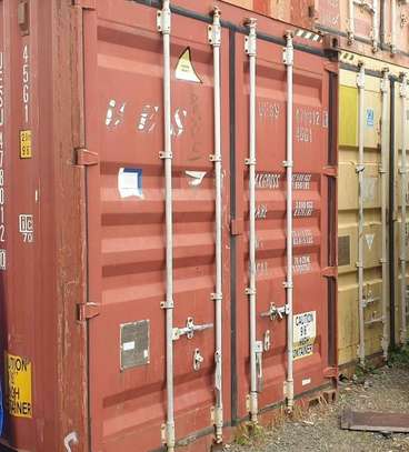 40fts and 20fts containers for sale image 1