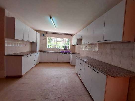 5 Bed House with En Suite at Runda Rd image 6