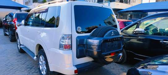 Mitsubishi Exceed DiT 2017 white image 8