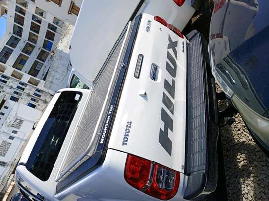 Toyota Hilux double cabin ( invincible) image 2