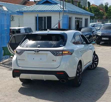 Toyota Harrier GS 2017 Sunroof image 8