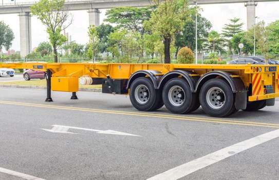 Skeleton Trailers image 4