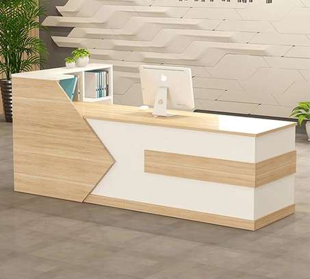 Reception Desk: 1.6 Meter Reception Front Office Desk image 2
