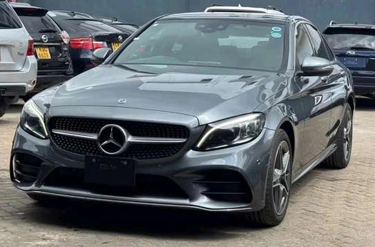 Mercedes-Benz C200 AMG image 3