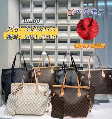 Lv Classy Handbags image 1