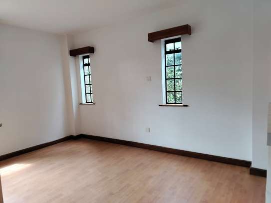 5 Bed Villa with En Suite in Karen image 4