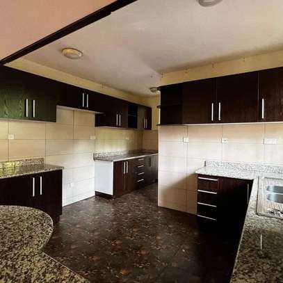 4 Bed Townhouse with En Suite in Lavington image 19