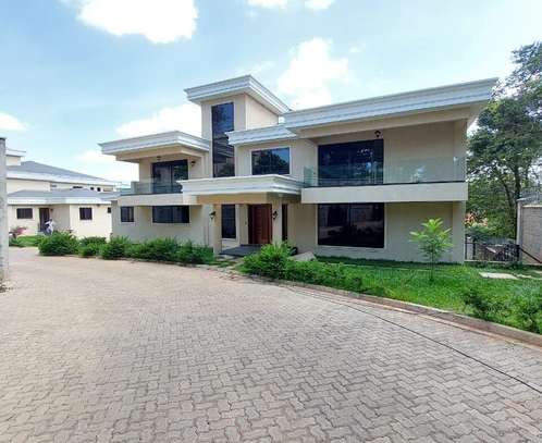 4 Bed House with En Suite at Loresho image 2