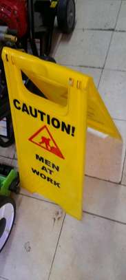 Caution sign -men at work- image 1