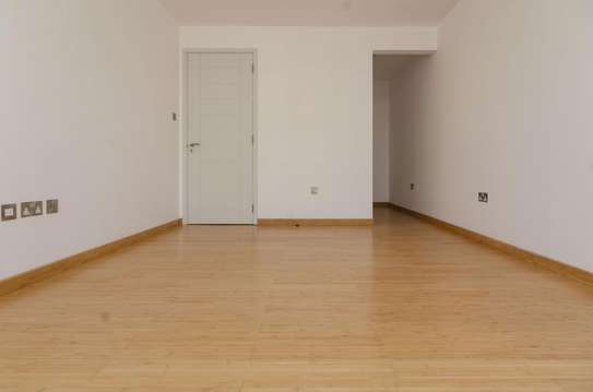 3 Bed Apartment with En Suite in Thika Road image 7