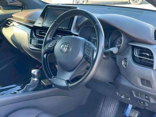 Toyota CHR fully loaded 🔥🔥🔥 image 8