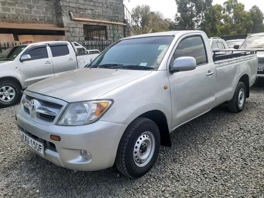 TOYOTA HILUX LOCAL image 3