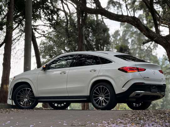 2021 Mercedes Benz GLE400d image 4